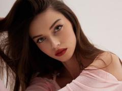 LeanneYellowhair - female with brown hair webcam at xLoveCam