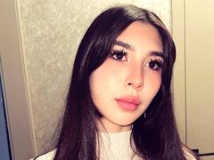 LeanoraMyree - female with black hair and  big tits webcam at xLoveCam