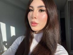 LeanoraMyree - female with black hair and  big tits webcam at xLoveCam