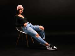 LeenaBrown - female webcam at xLoveCam