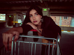 LeiaWong from xLoveCam