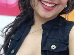 LeilaEvanns - female with brown hair webcam at xLoveCam