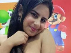 LeilaEvanns - female with brown hair webcam at xLoveCam