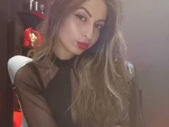 DominatrixLeila - blond female with  big tits webcam at xLoveCam