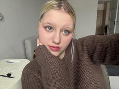 LenaHoney - blond female with  big tits webcam at xLoveCam