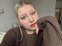 LenaHoney - blond female with  big tits webcam at xLoveCam