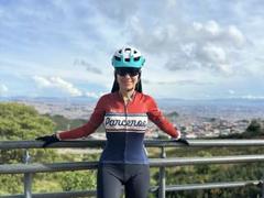 LenaNell - female with black hair and  big tits webcam at xLoveCam