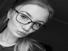 LenaaDoll - blond female webcam at xLoveCam