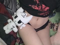 LennieCaronna - female with black hair and  big tits webcam at xLoveCam