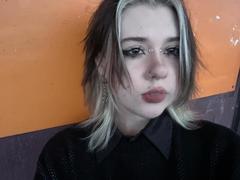 LennieCaronna from xLoveCam