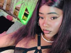 LennyRouss - female with brown hair and  big tits webcam at LiveJasmin