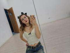 DelfinaAuble - female webcam at xLoveCam