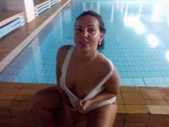 Lenore-hot - female with brown hair webcam at xLoveCam