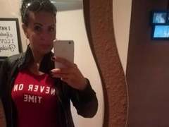 Lenore-hot - female with brown hair webcam at xLoveCam