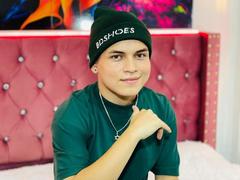 LeonAdams - male webcam at LiveJasmin