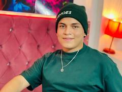 LeonAdams - male webcam at LiveJasmin