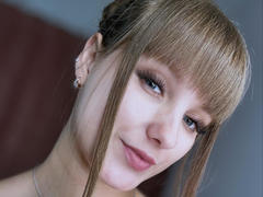 LeonaLoves - blond female with  big tits webcam at xLoveCam