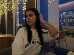 LeonaMeilee from xLoveCam