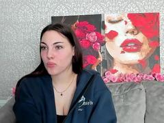 Leoneli from xLoveCam