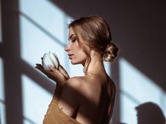 RosettaMcelvy - blond female with  big tits webcam at LiveJasmin
