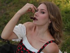 RosettaMcelvy - blond female with  big tits webcam at LiveJasmin