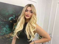 LeslieMineg from LiveJasmin