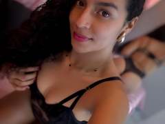 LeslieRouse - female with brown hair webcam at xLoveCam