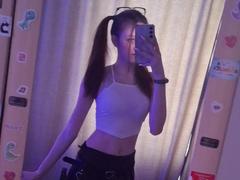 LeticiaEttl - female with brown hair and  big tits webcam at xLoveCam