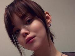 LettyRussum - female webcam at xLoveCam