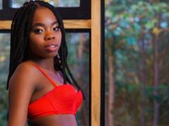 LewaChasco - female with brown hair webcam at xLoveCam