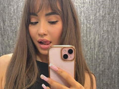 LexiHerzig-hot - female webcam at xLoveCam