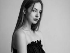 LexxiJoy - blond female webcam at xLoveCam