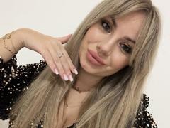 LexyFlirt from xLoveCam