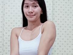 Lhearose - female with black hair webcam at xLoveCam