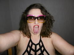 LIBERTINESALOPE - female with brown hair and  big tits webcam at xLoveCam