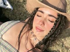 LiaBela from xLoveCam