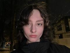 LiaJust - female with brown hair webcam at xLoveCam