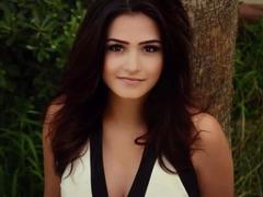 LiaMia-hot - female with brown hair webcam at xLoveCam