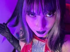 LiaMiss - female with black hair and  big tits webcam at xLoveCam