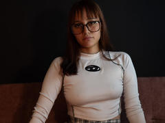 LiaMonroelu - female with red hair webcam at xLoveCam