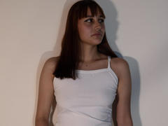 LiaMonroelu - female with red hair webcam at xLoveCam