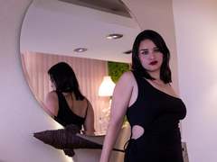 LiaMoonroe - female with brown hair and  big tits webcam at xLoveCam
