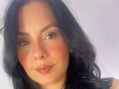 LiaTayloor - female with black hair webcam at xLoveCam
