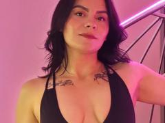 LiaThompsom - female with black hair webcam at xLoveCam
