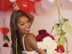 LiaTrainor - female with black hair webcam at xLoveCam