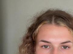 LiaWanat - female webcam at xLoveCam