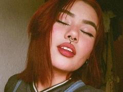 LiahMillerr - female with black hair and  small tits webcam at xLoveCam