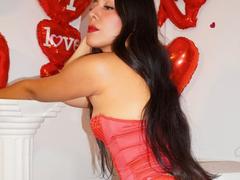 LiahSantorini - female webcam at xLoveCam