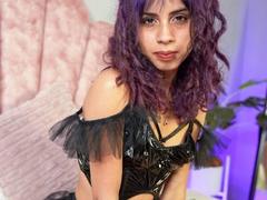 LilTrixxy - female webcam at xLoveCam