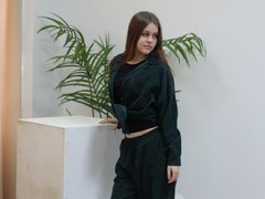 LilaMirs - female with brown hair webcam at LiveJasmin